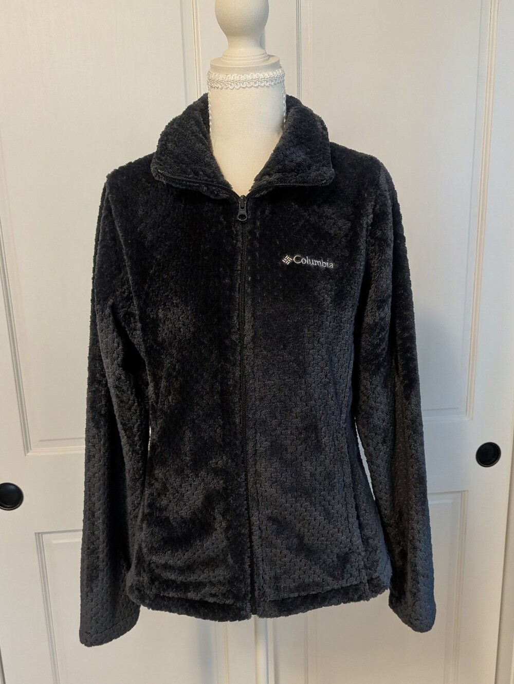 Columbia Women's Charcoal Gray Plush Fleece Jacket